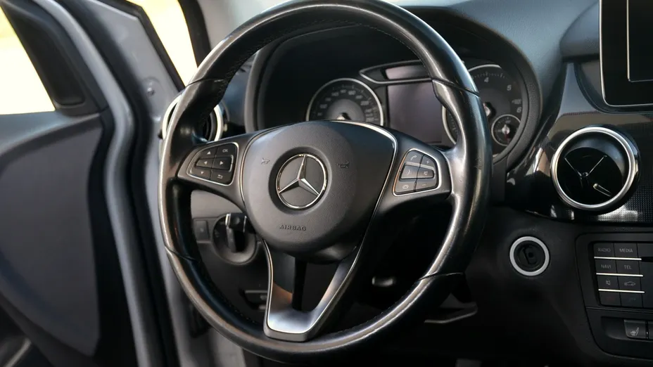 MERCEDES-BENZ B Klasa -
