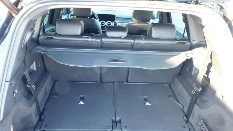 MERCEDES-BENZ GLB -