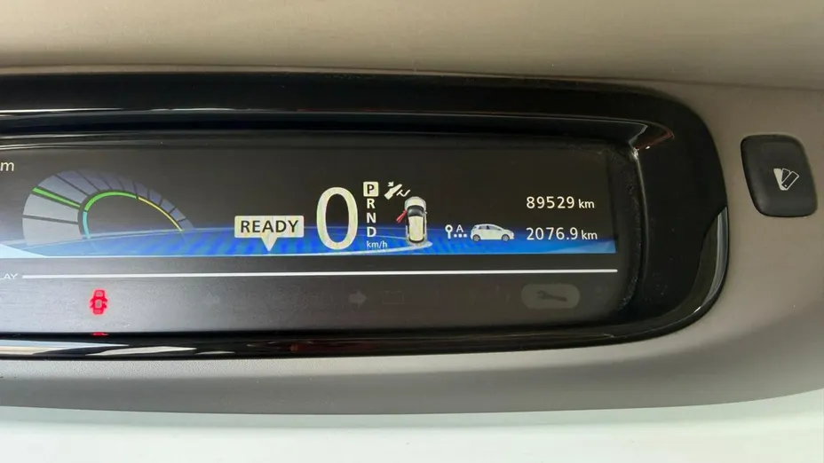 RENAULT ZOE -