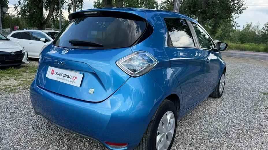 RENAULT ZOE -