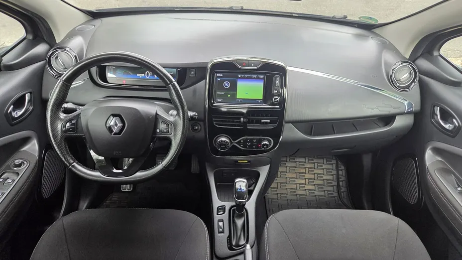 RENAULT ZOE -