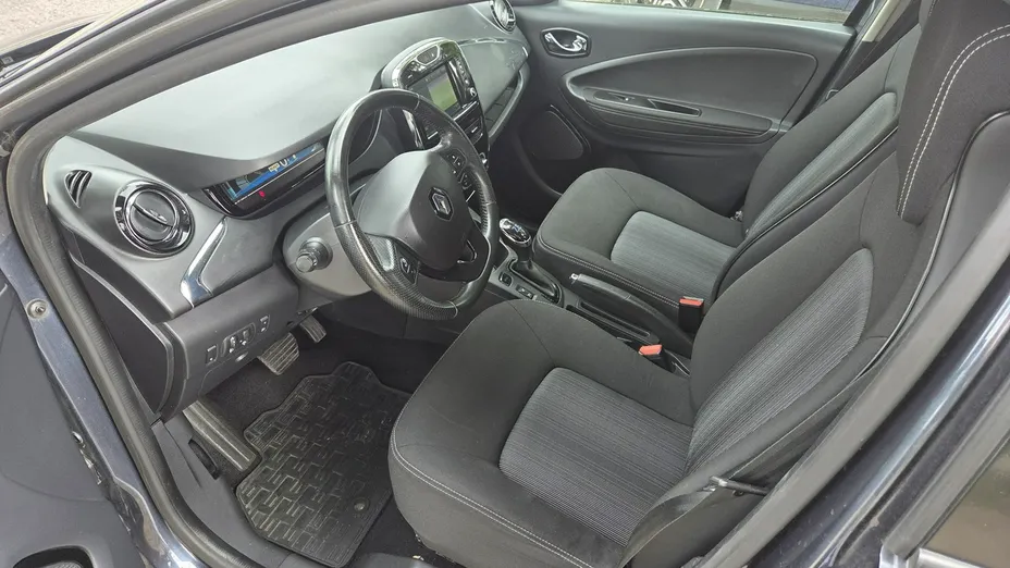 RENAULT ZOE -