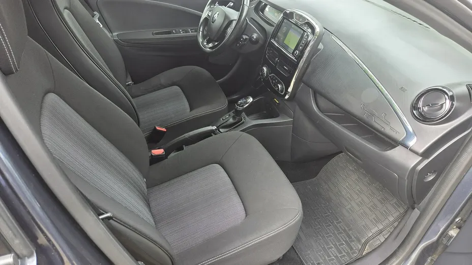 RENAULT ZOE -