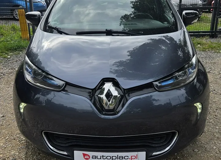 RENAULT ZOE -