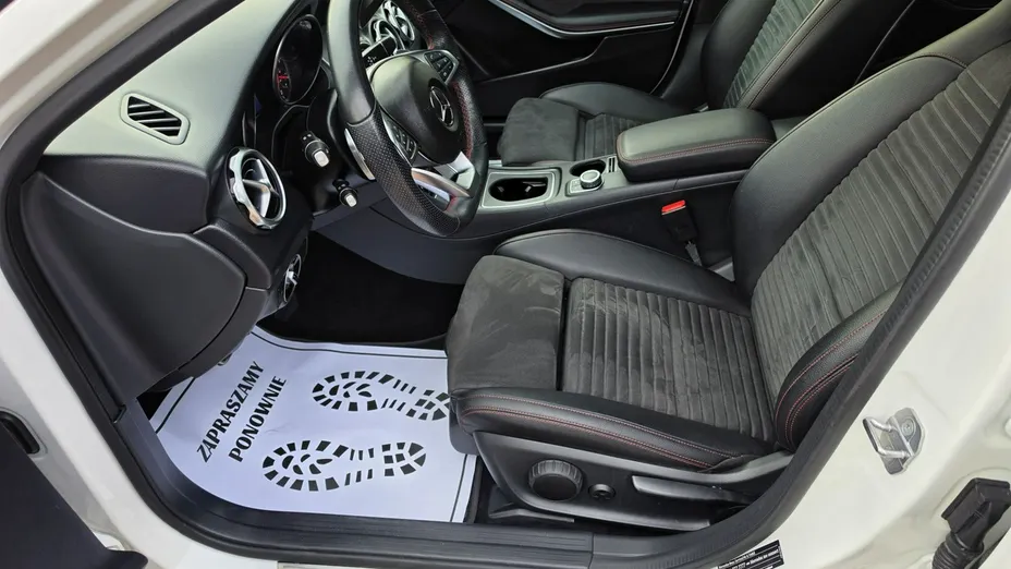 MERCEDES-BENZ GLA -