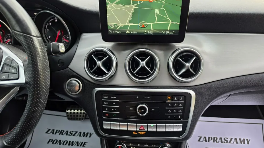MERCEDES-BENZ GLA -