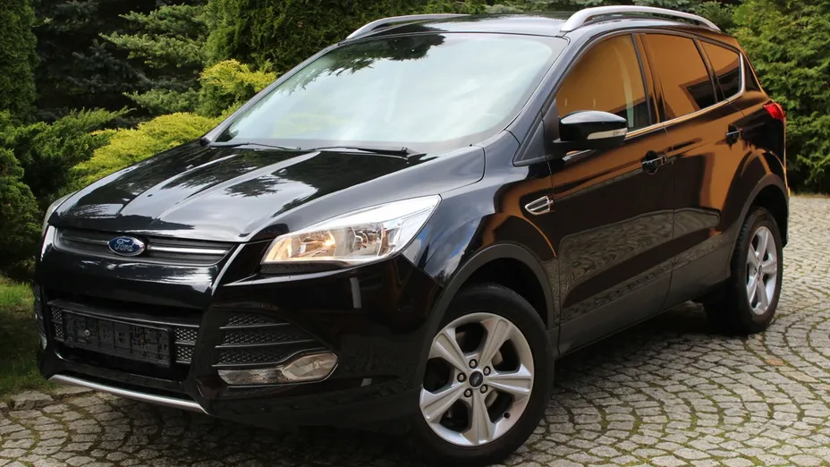 FORD Kuga -