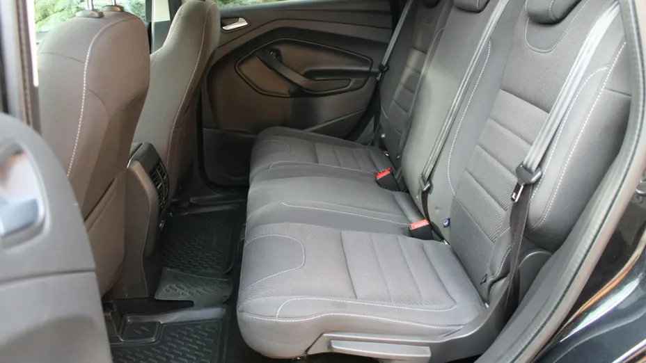 FORD Kuga -