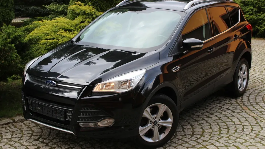 FORD Kuga -