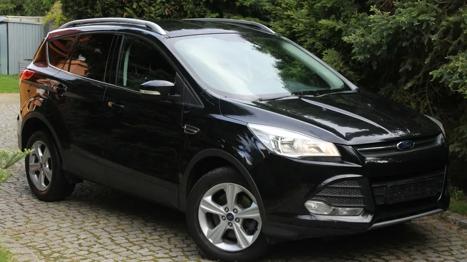 FORD Kuga -