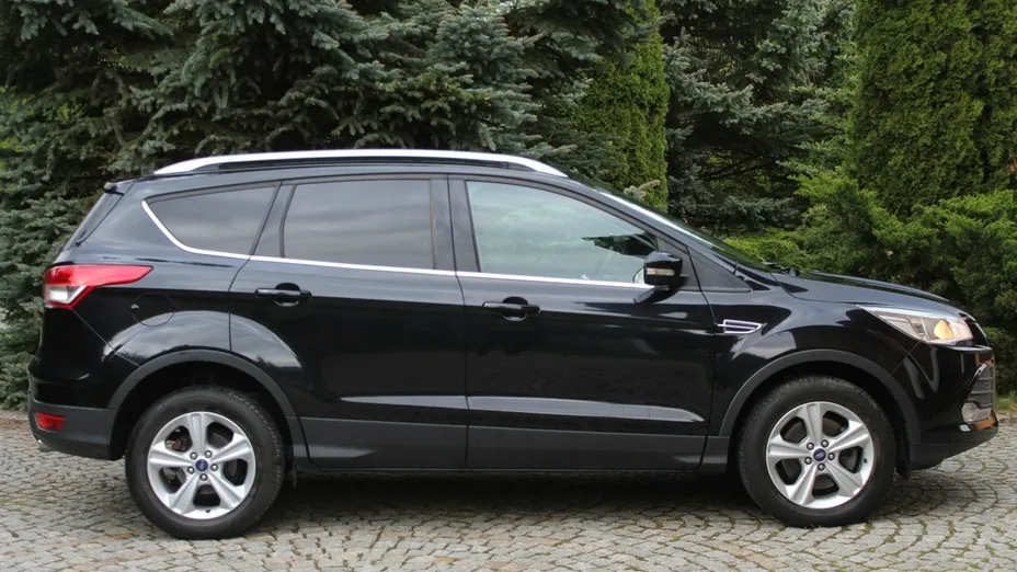 FORD Kuga -