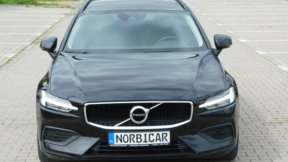 VOLVO V60 -