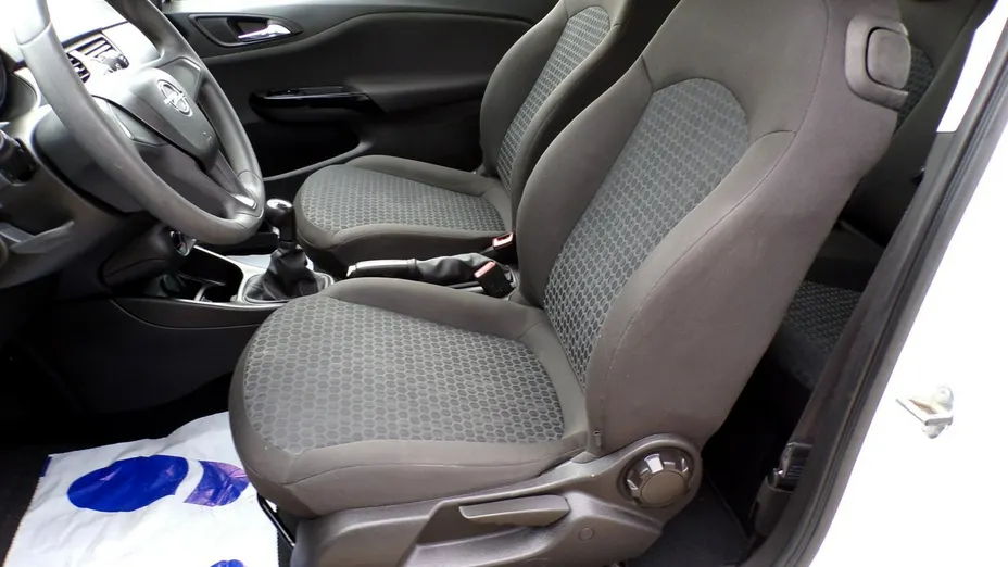 OPEL Corsa -