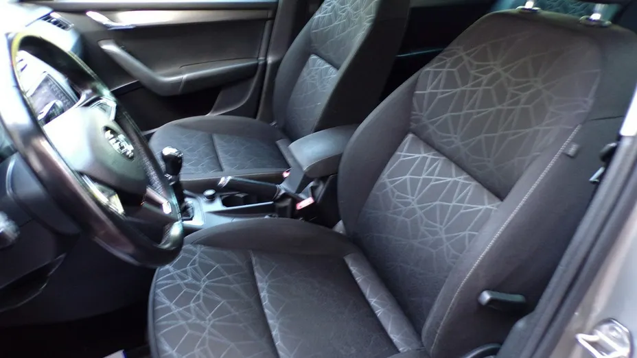 SKODA Octavia -