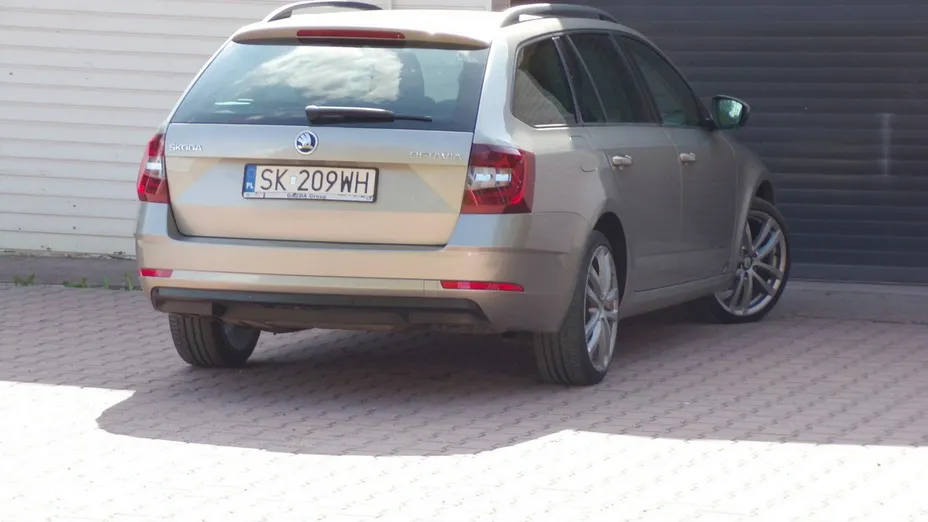 SKODA Octavia -