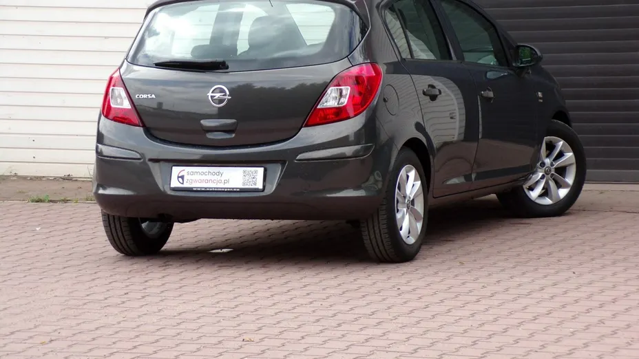 OPEL Corsa -