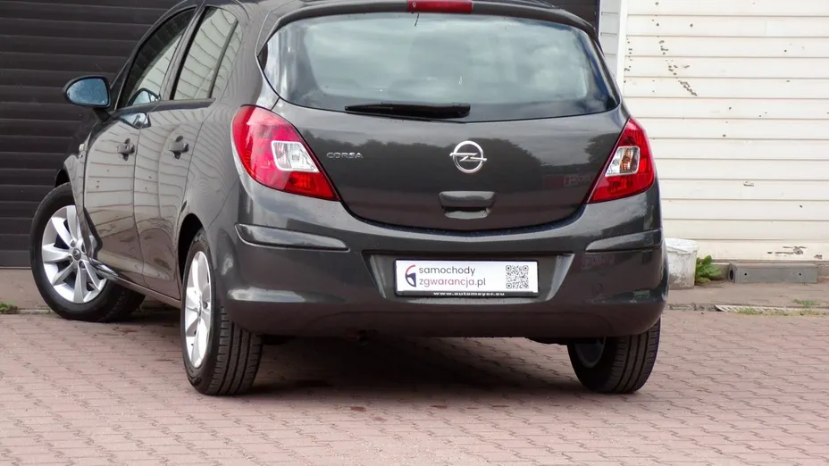 OPEL Corsa -
