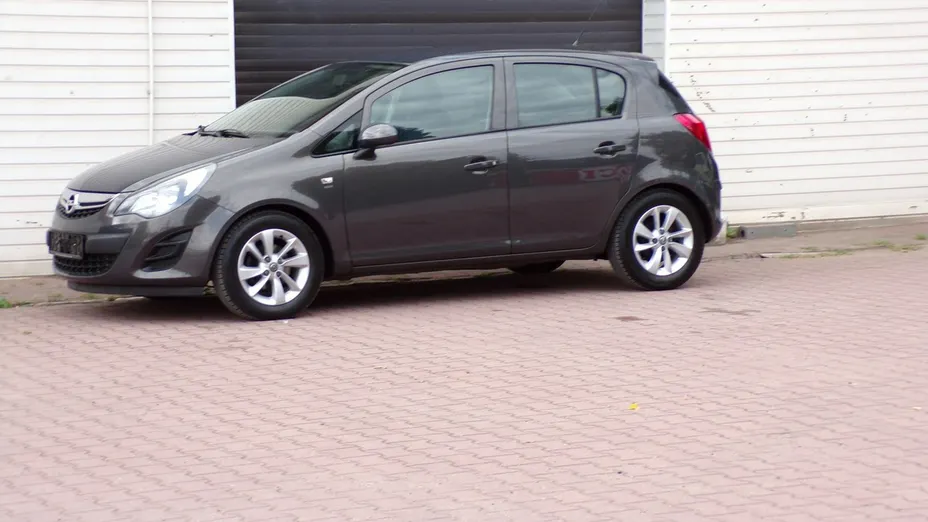 OPEL Corsa -