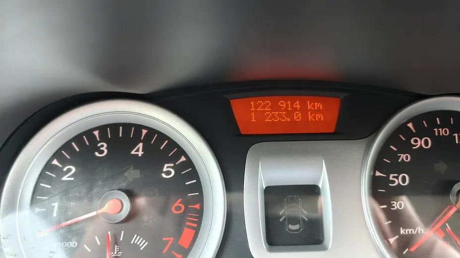 RENAULT Clio -