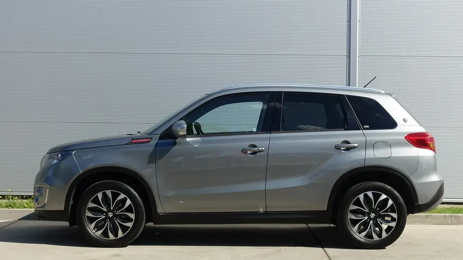 SUZUKI Vitara -