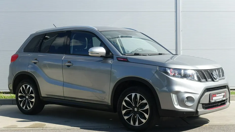 SUZUKI Vitara -