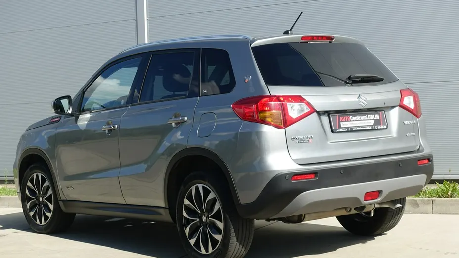 SUZUKI Vitara -