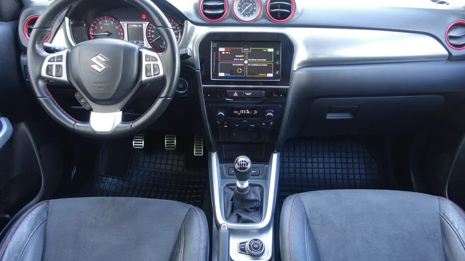 SUZUKI Vitara -