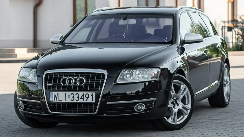 AUDI A6 -