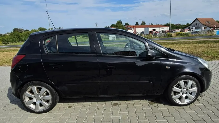 OPEL Corsa -