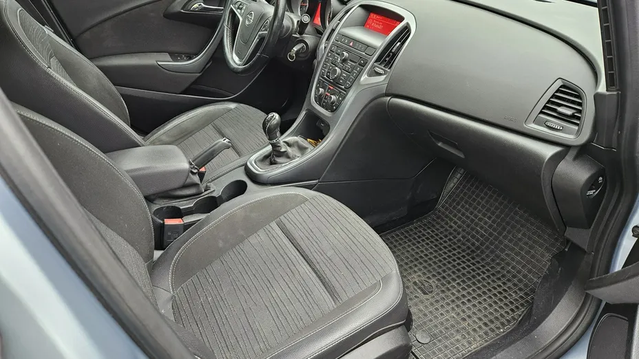 OPEL Astra -