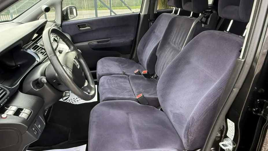 HONDA FR-V -