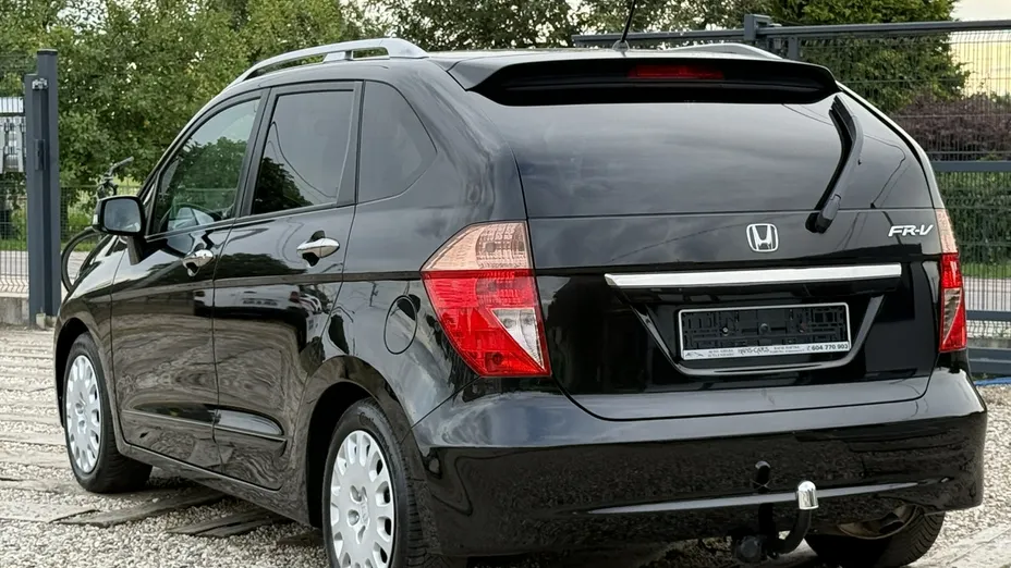 HONDA FR-V -