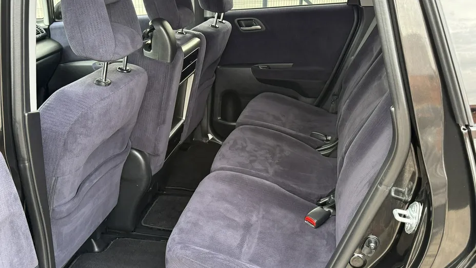 HONDA FR-V -