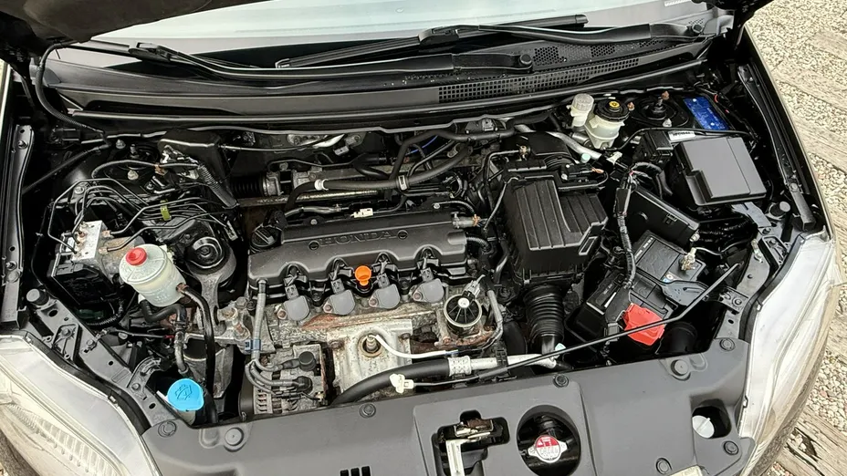 HONDA FR-V -