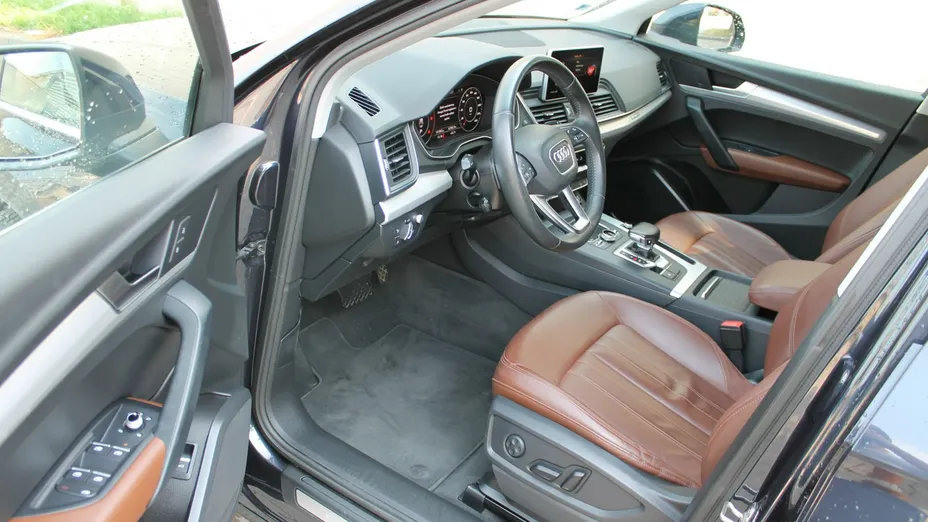 AUDI Q5 -