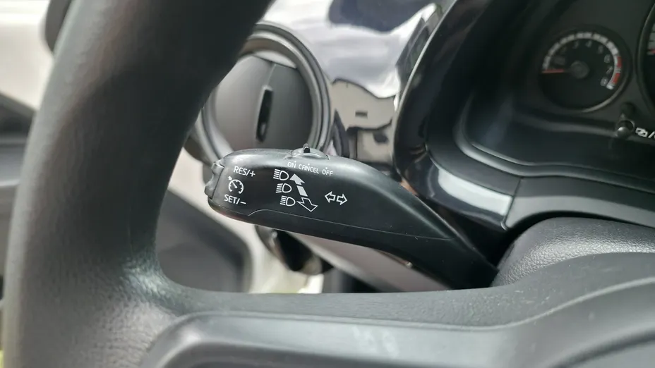 VOLKSWAGEN up! -