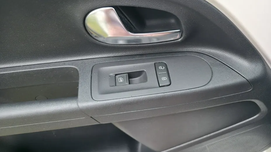 VOLKSWAGEN up! -