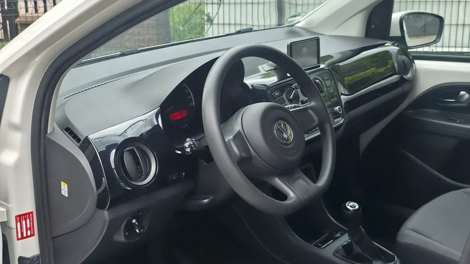 VOLKSWAGEN up! -