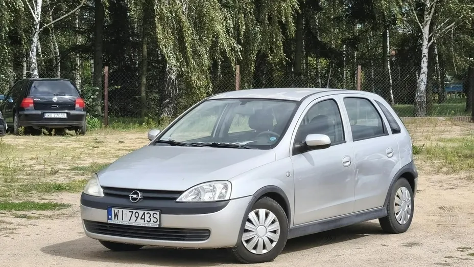 OPEL Corsa -
