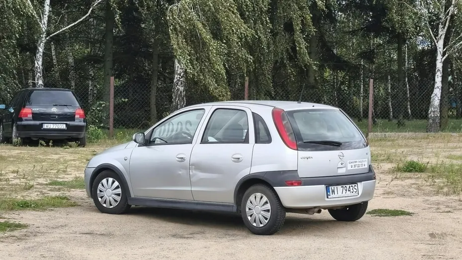 OPEL Corsa -