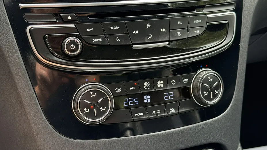 PEUGEOT 508 -