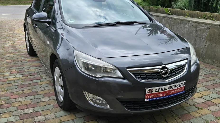 OPEL Astra -