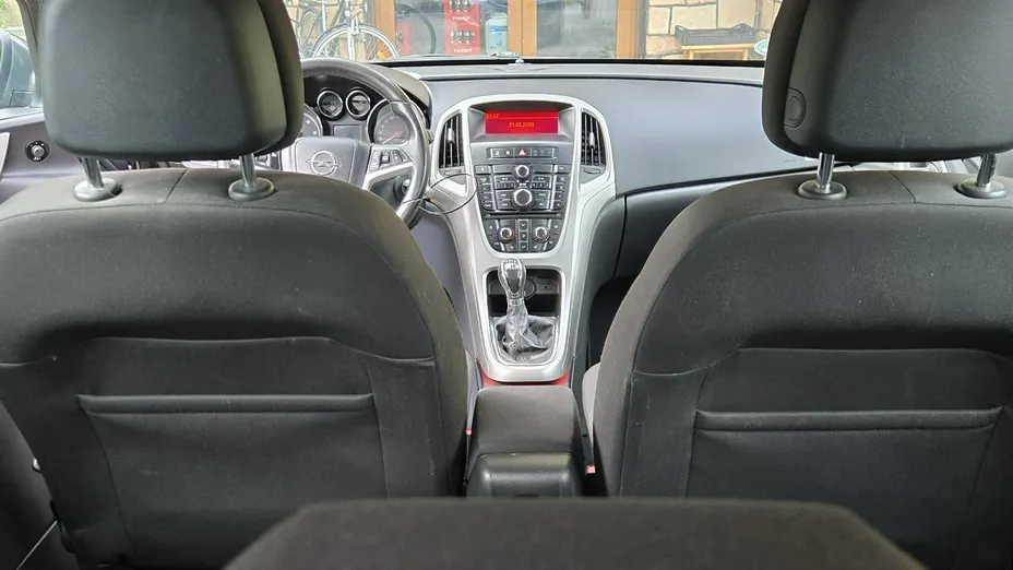 OPEL Astra -