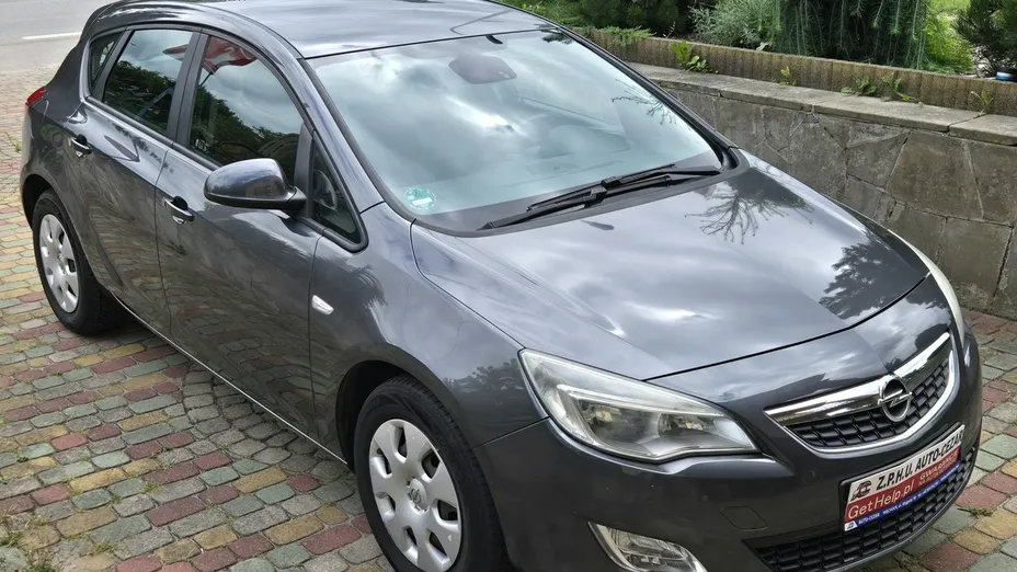 OPEL Astra -
