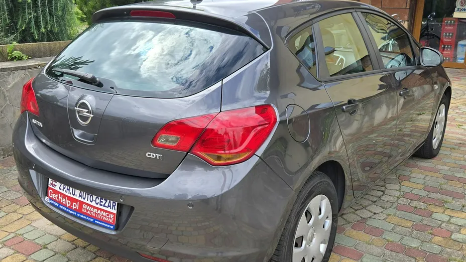 OPEL Astra -