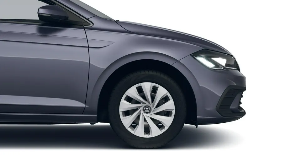 VOLKSWAGEN Polo -