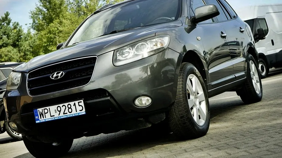 HYUNDAI Santa Fe -