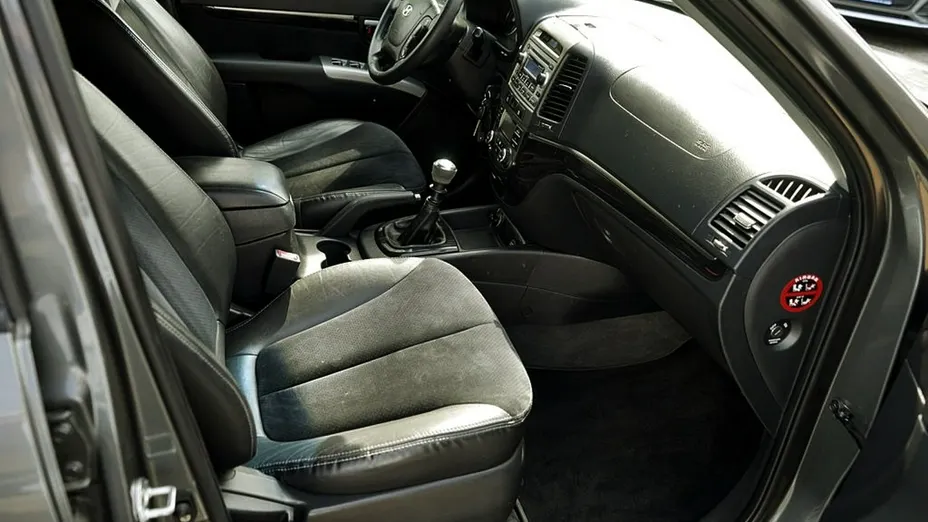 HYUNDAI Santa Fe -