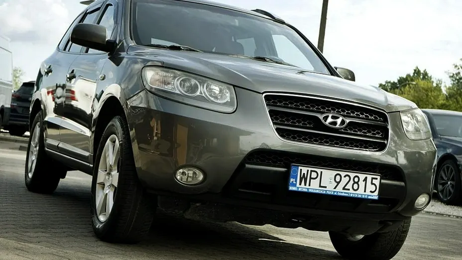 HYUNDAI Santa Fe -