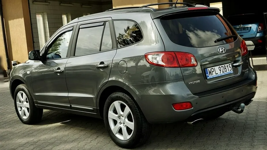 HYUNDAI Santa Fe -